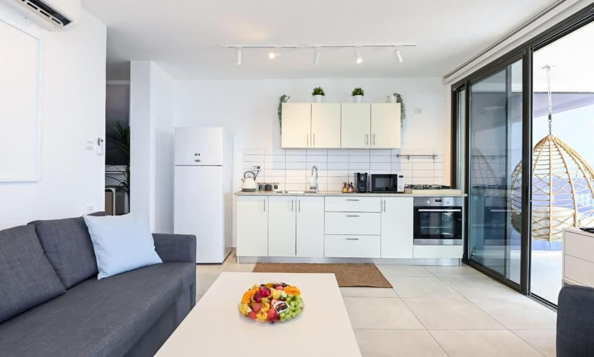 L.T.D- My View. 2 Bedroom Apartment By The Lake. Тиберия Екстериор снимка